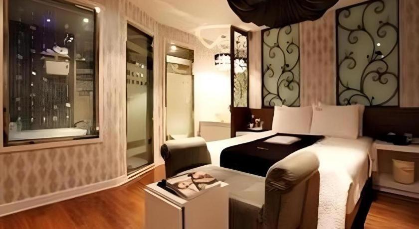 Fox Hotel Séoul Extérieur photo